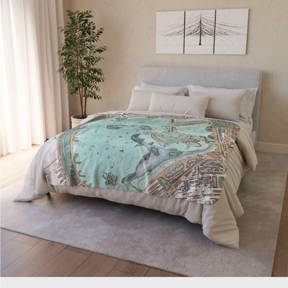 Vintage Map Print Throw Blanket with Sherpa Lining 50x60 Inches - Picture 5 of 5